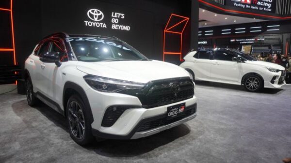 Dilengkapi Teknologi Hybrid EV, Toyota Luncurkan Corolla Cross Versi GR Sport di IIMS 2023.jpg